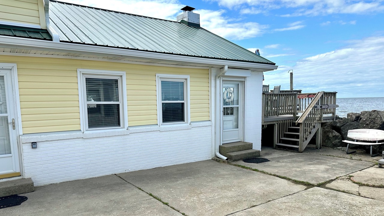 Photo of Patio Balcony in Oak Harbor