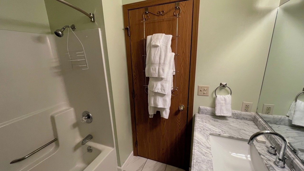 Photo of Bathroom in Oak Harbor