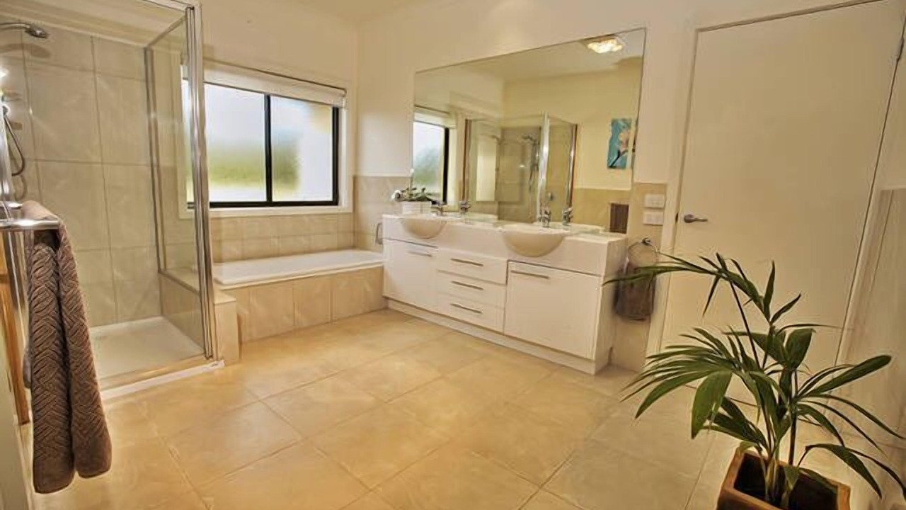Photo of Bathroom in Cowes