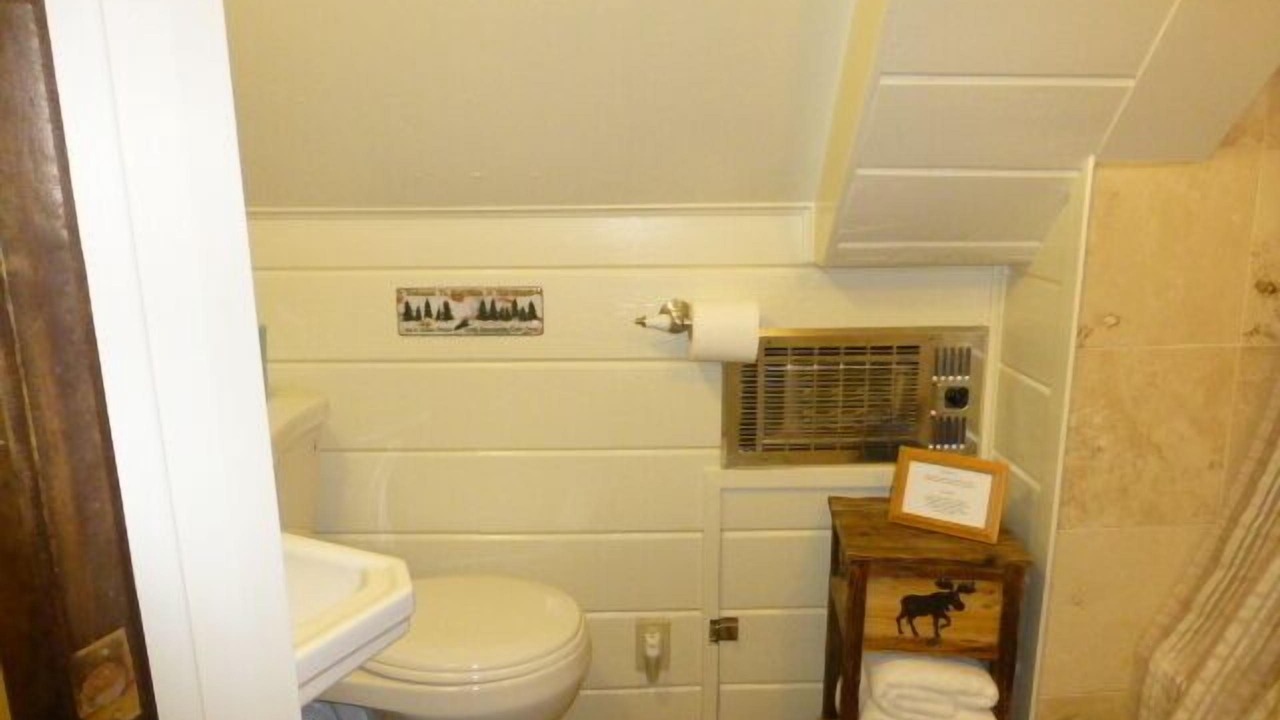 Photo of Bathroom in Bijou Pines