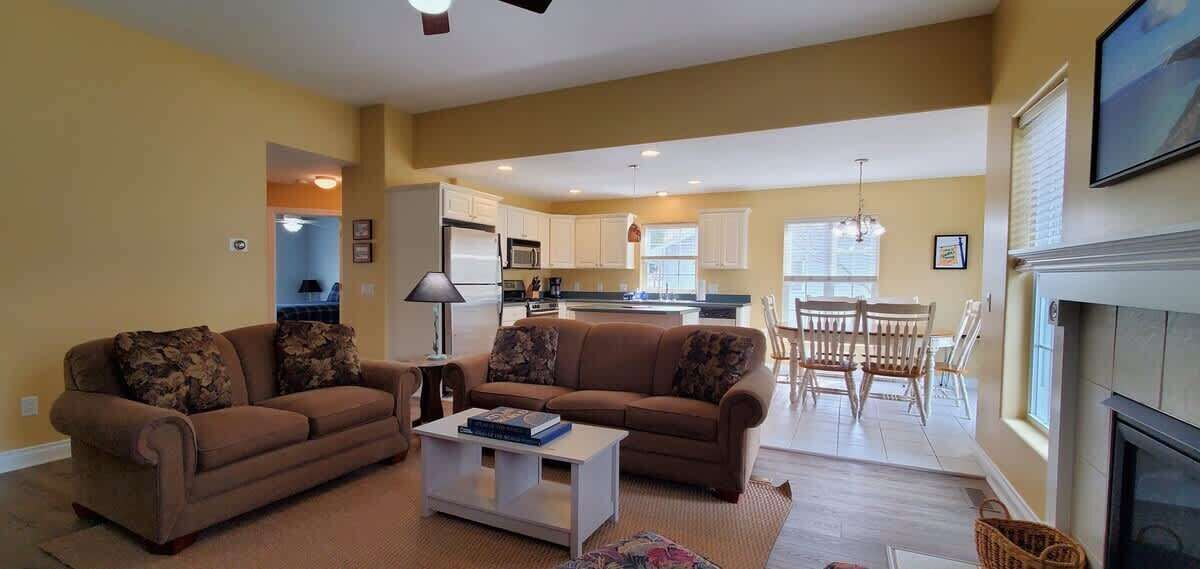 Photo of Livingroom in Empire
