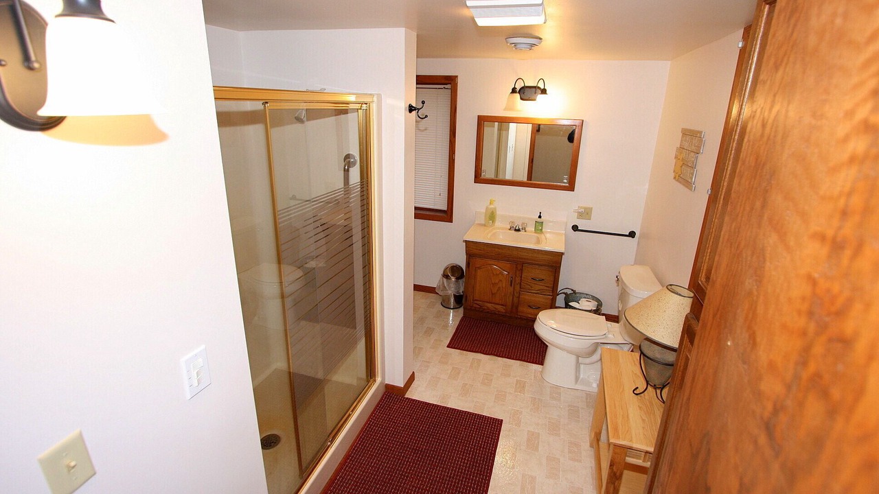 Photo of Bathroom in Suring
