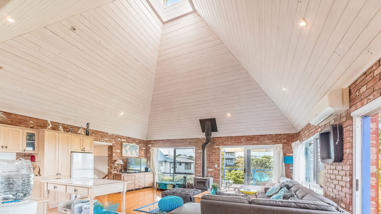 Photo of Livingroom in Smiths Beach