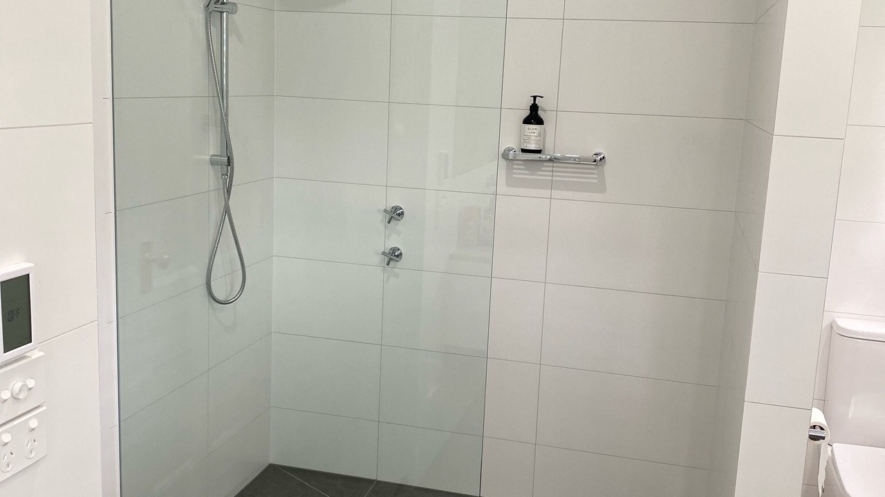 Photo of Bathroom in Red Hill South