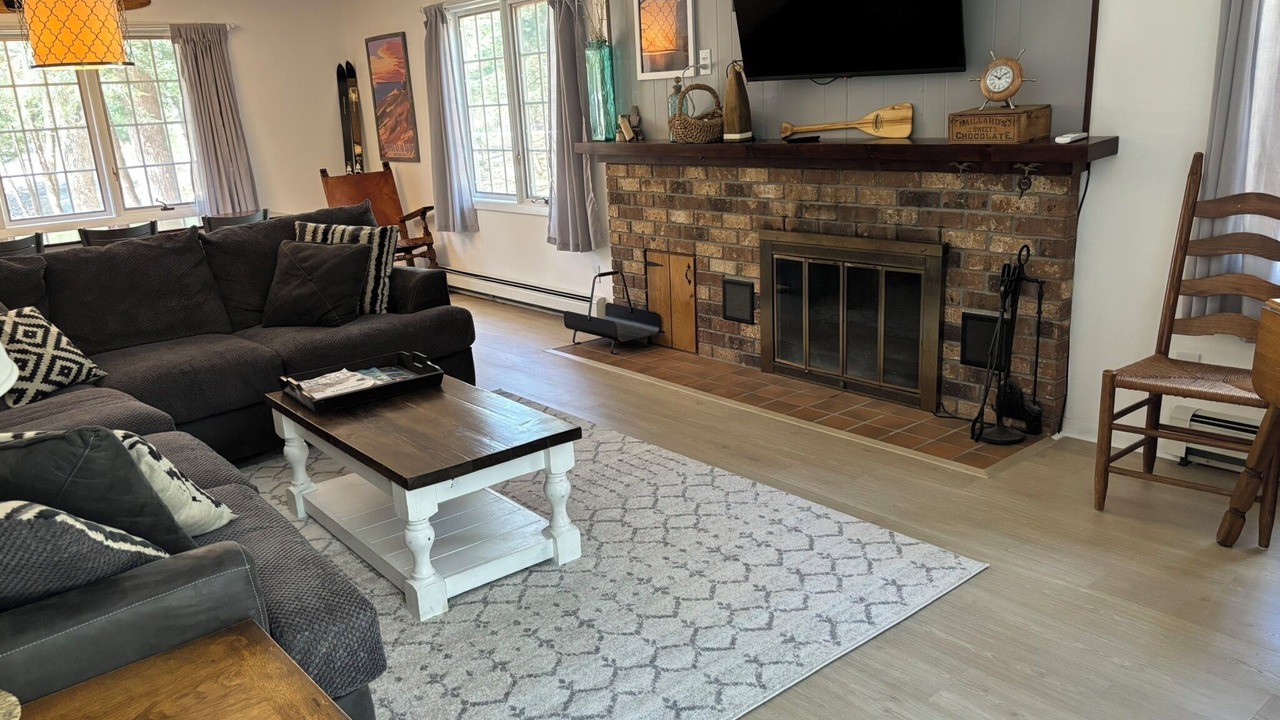 Photo of Livingroom in Empire