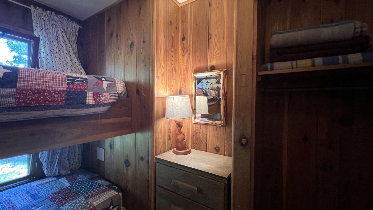 Photo of Bedroom in Glen Arbor
