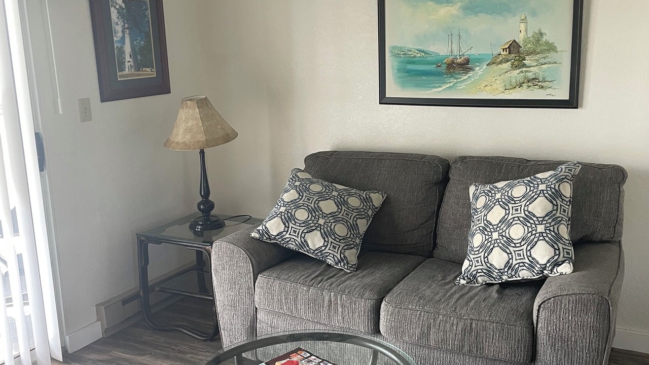 Photo of Livingroom in Oak Harbor