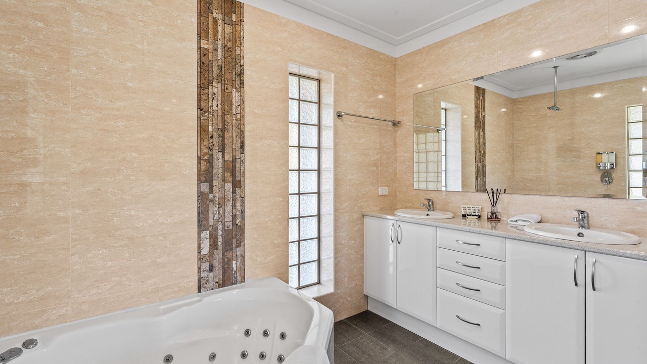 Photo of Bathroom in Crackenback