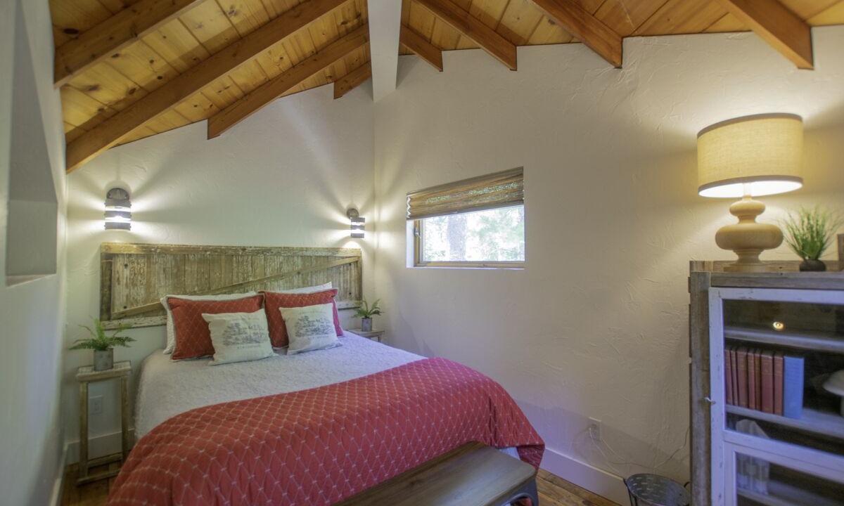 Photo of Bedroom in Glen Arbor
