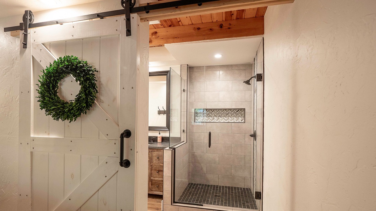 Photo of Bathroom in Glen Arbor