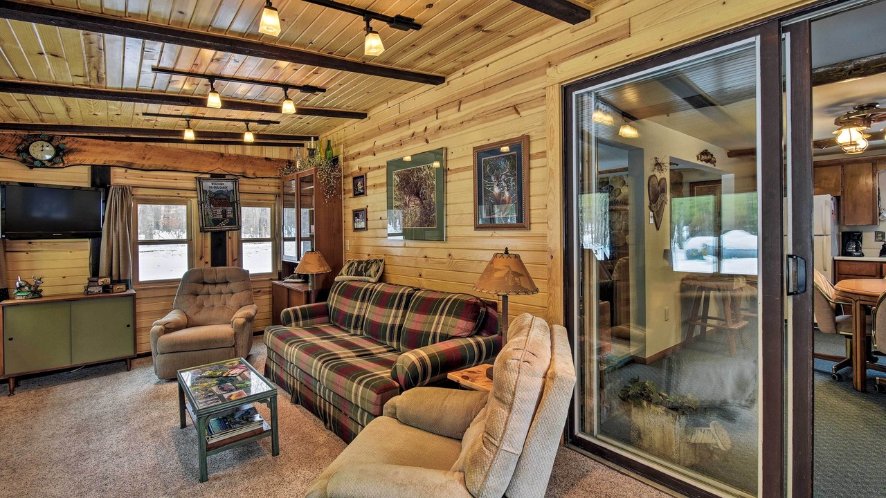 Photo of Livingroom in Brazeau