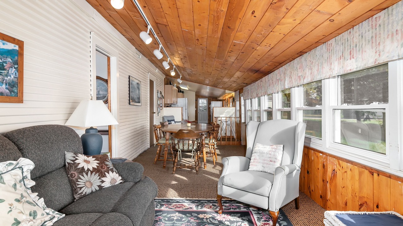 Photo of Livingroom in Newaygo