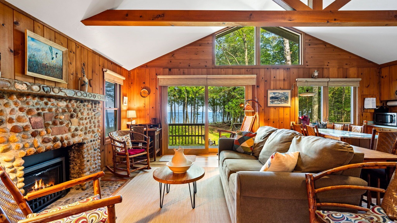 Photo of Livingroom in Sturgeon Bay