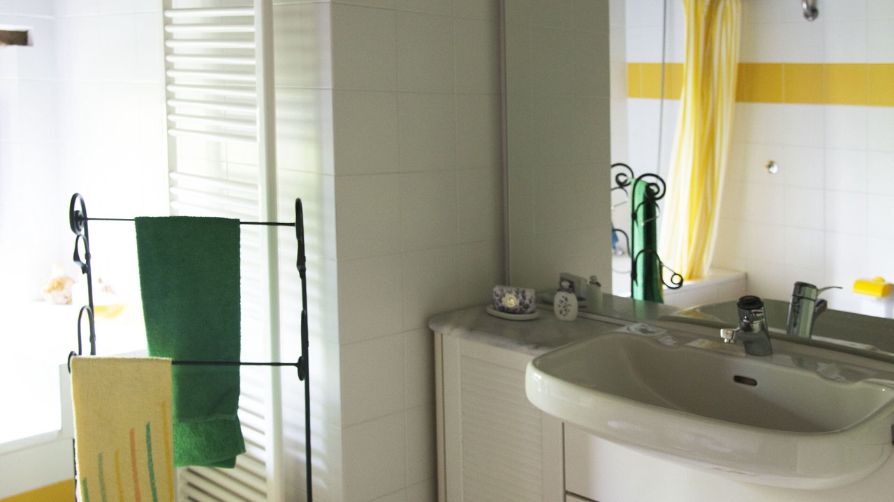 Photo of Bathroom in Villore