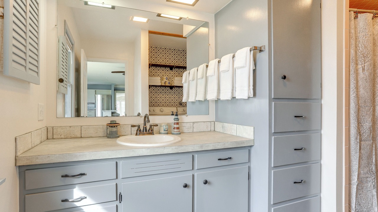 Photo of Bathroom in Allegan