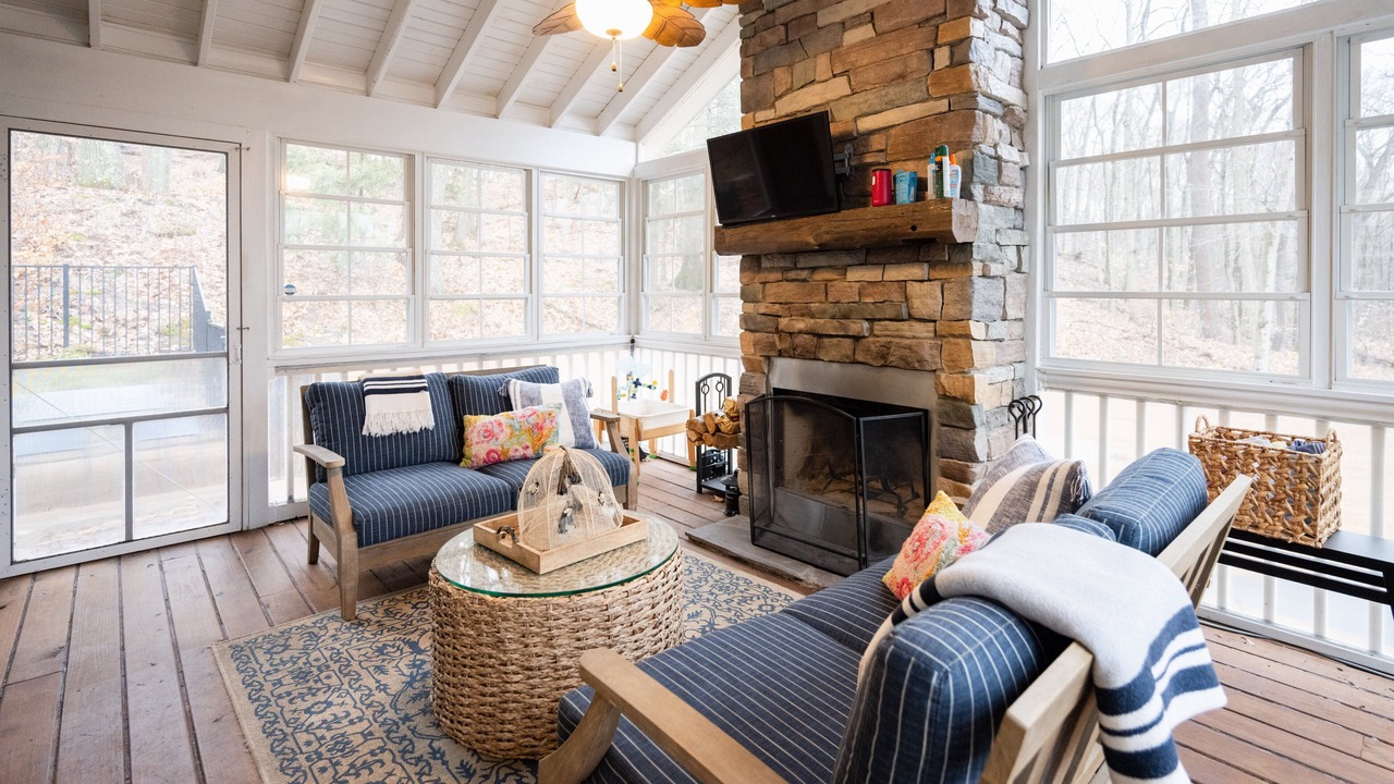 Photo of Livingroom in West Olive