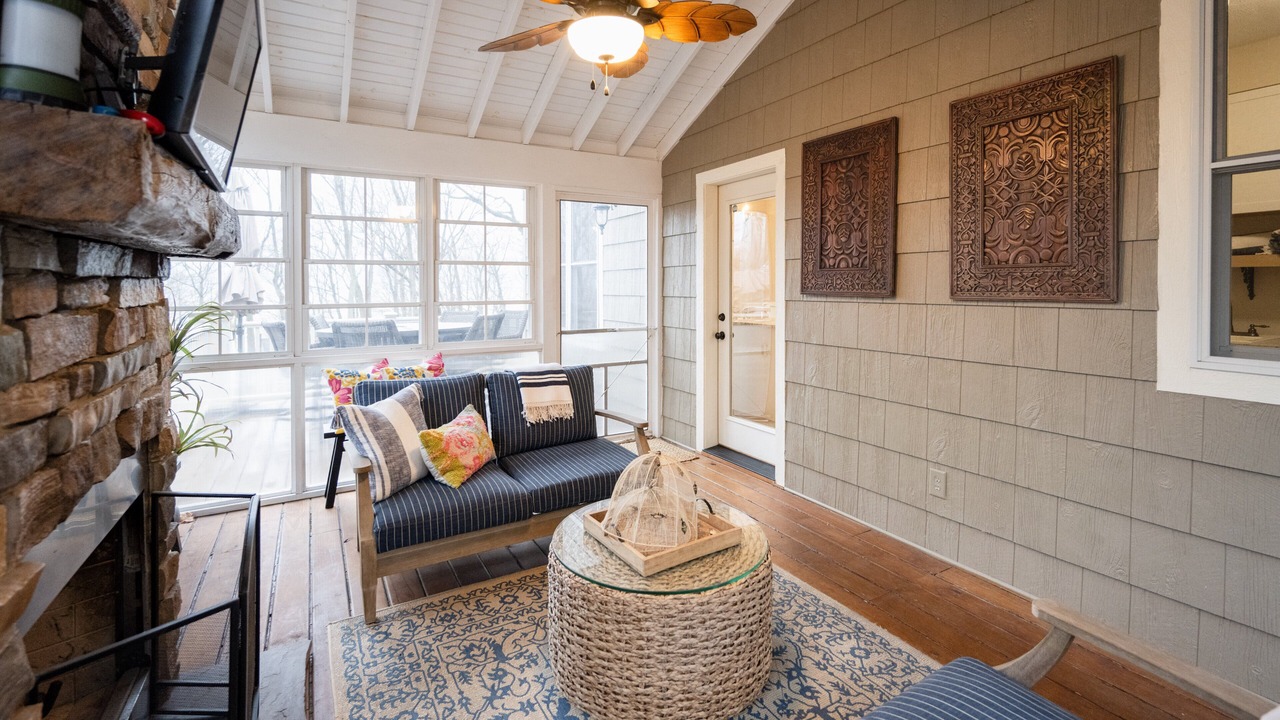 Photo of Livingroom in West Olive