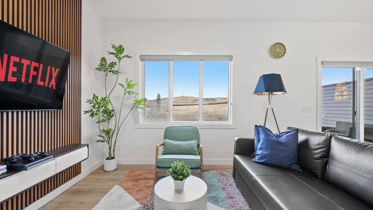 Photo of Livingroom in Cochrane