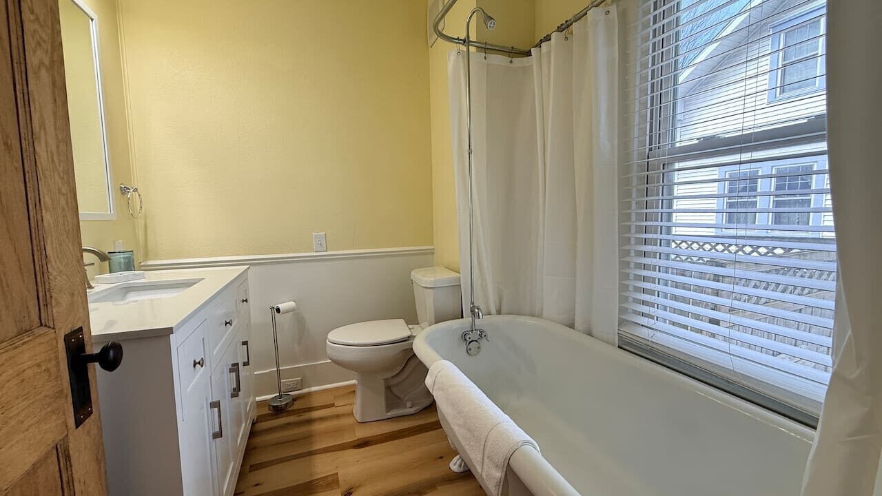 Photo of Bathroom in Bay City