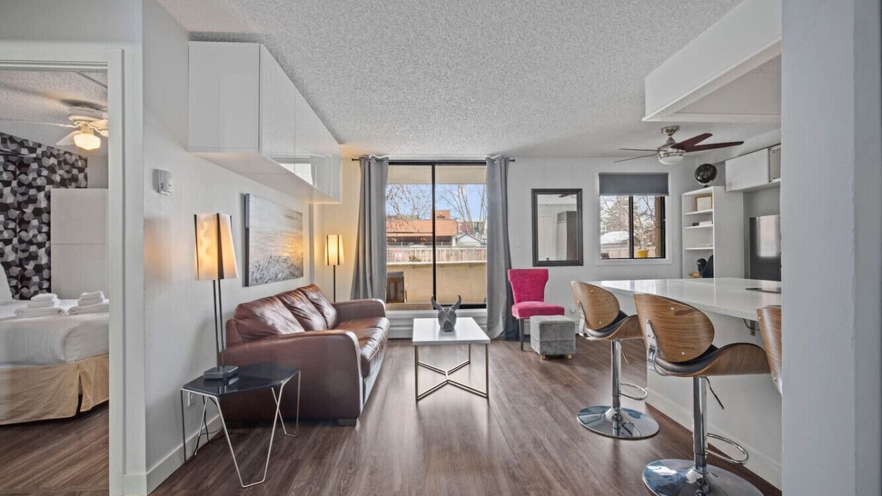 Photo of Livingroom in Beltline