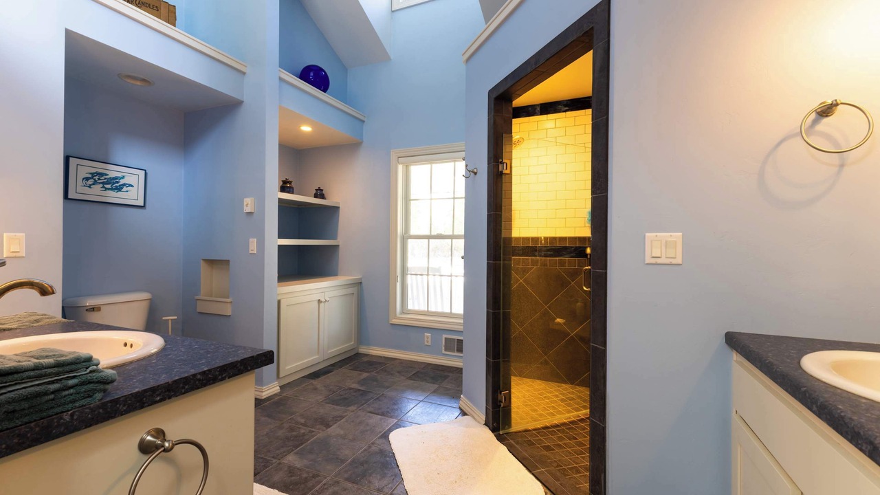 Photo of Bathroom in Idlewild
