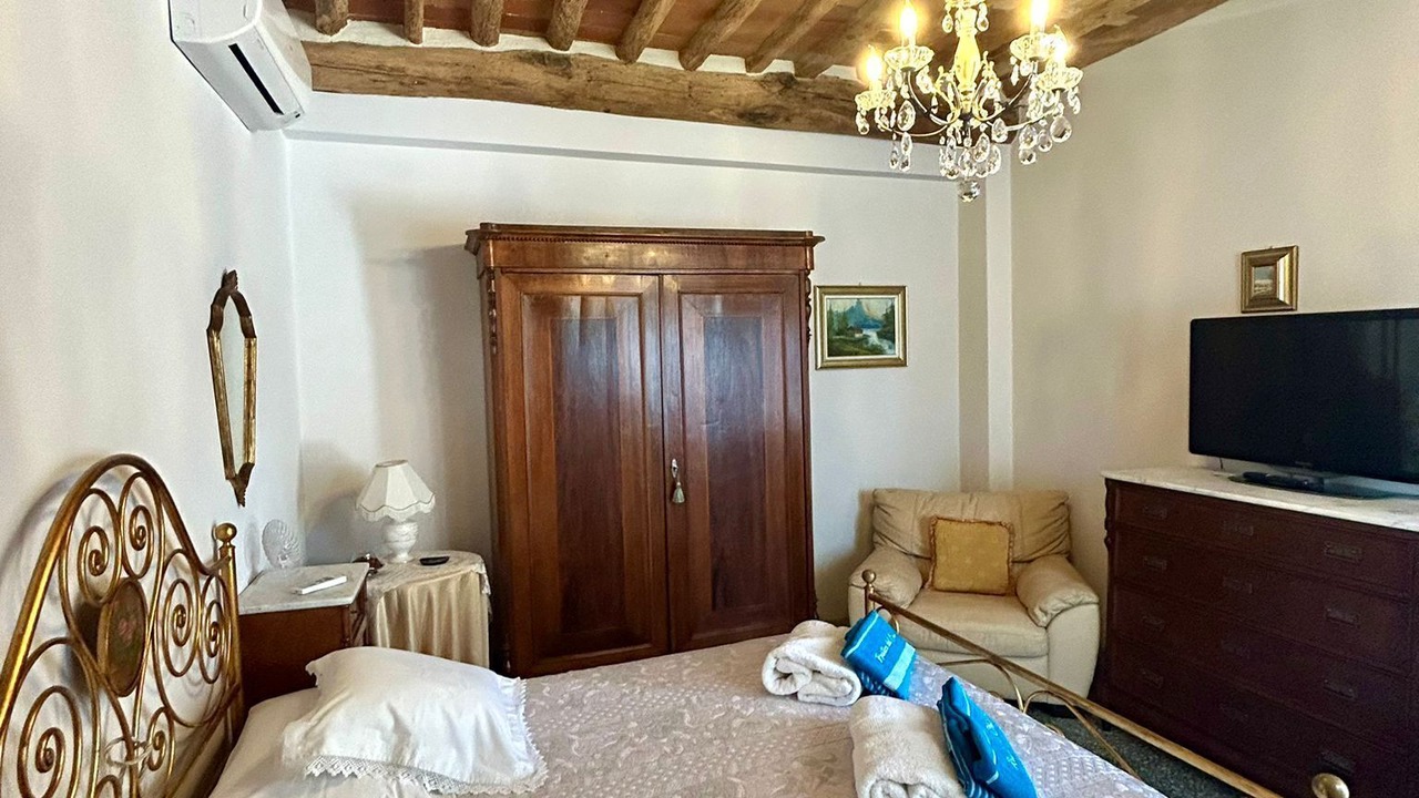 Photo of Bedroom in Capannori