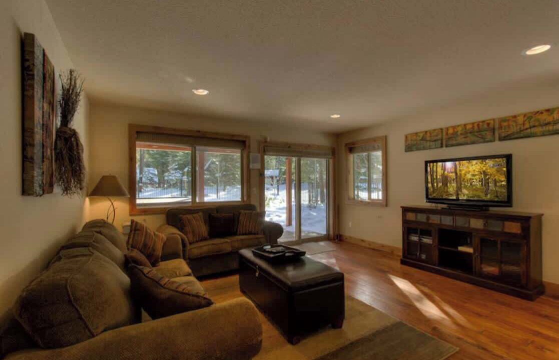 Photo of Livingroom in Montgomery Estates