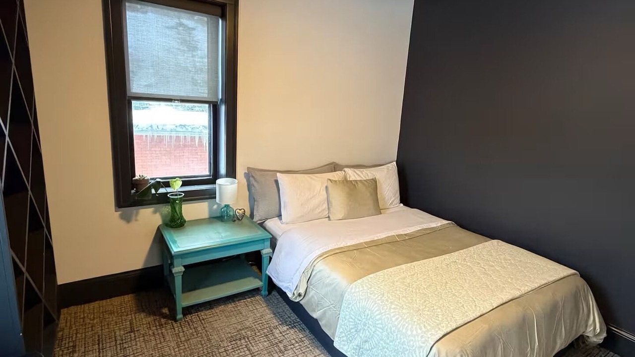Photo of Bedroom in Downtown