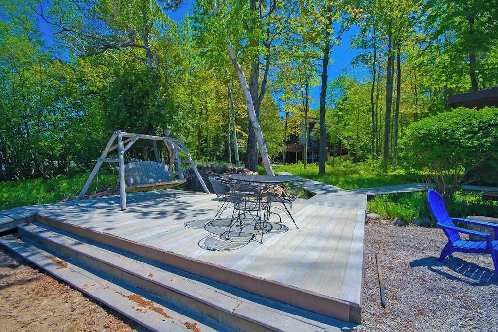 Photo of Outdoor in Empire