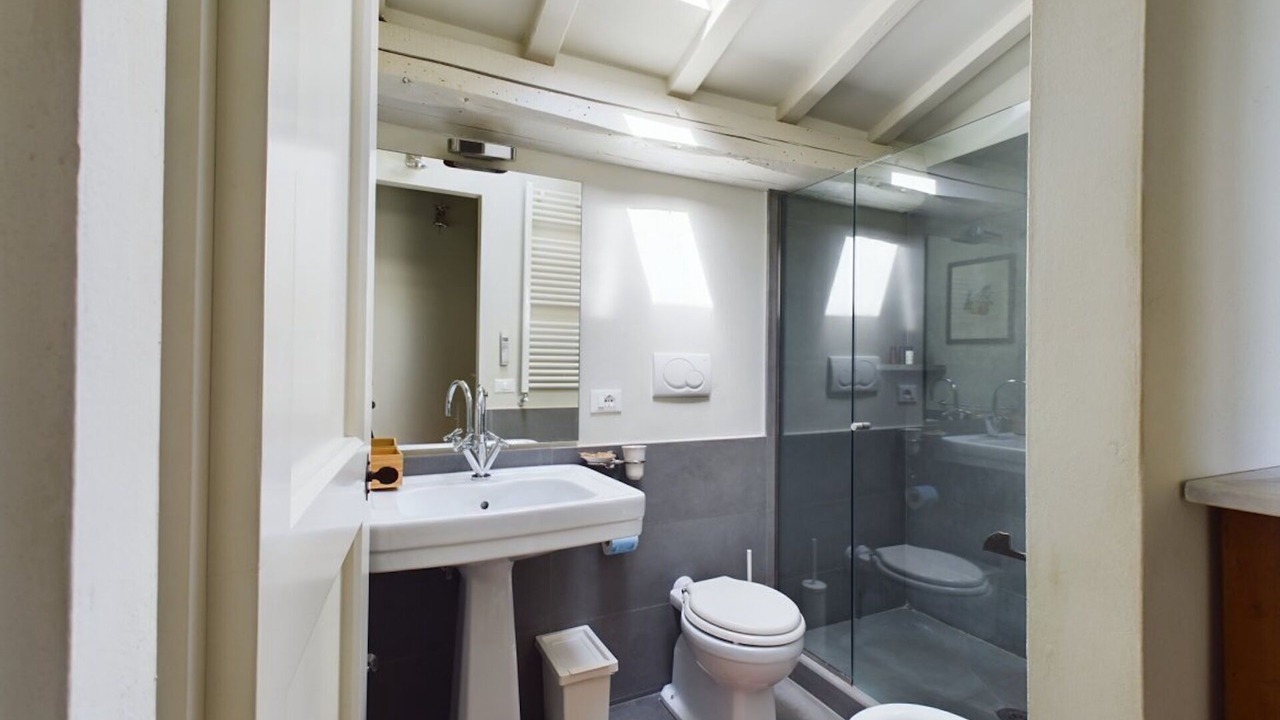 Photo of Bathroom in Cortona