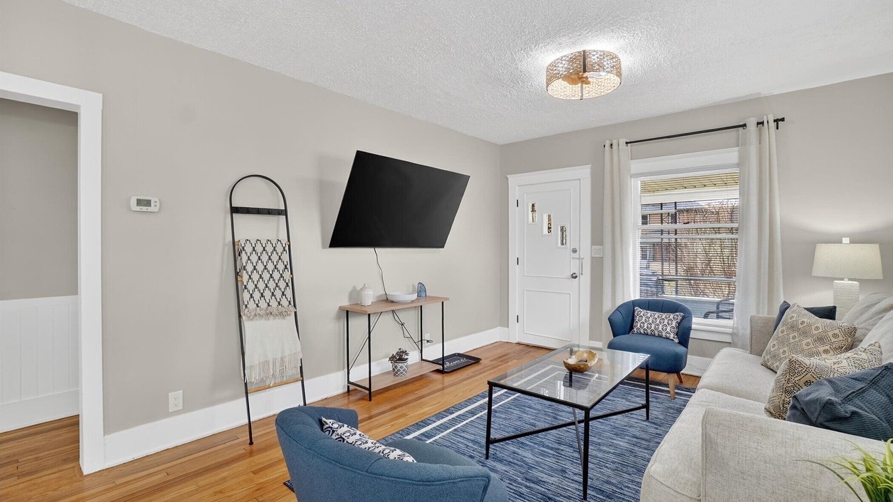 Photo of Bedroom in Lansing