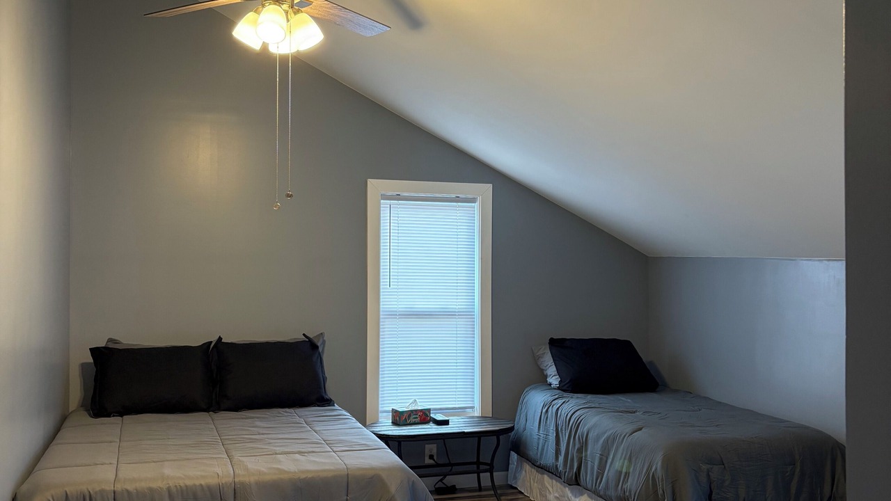 Photo of Bedroom in Oak Harbor