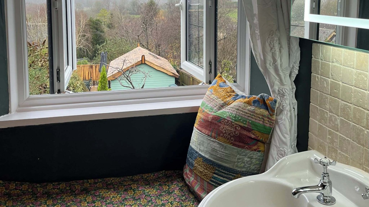 Photo of Bathroom in Box