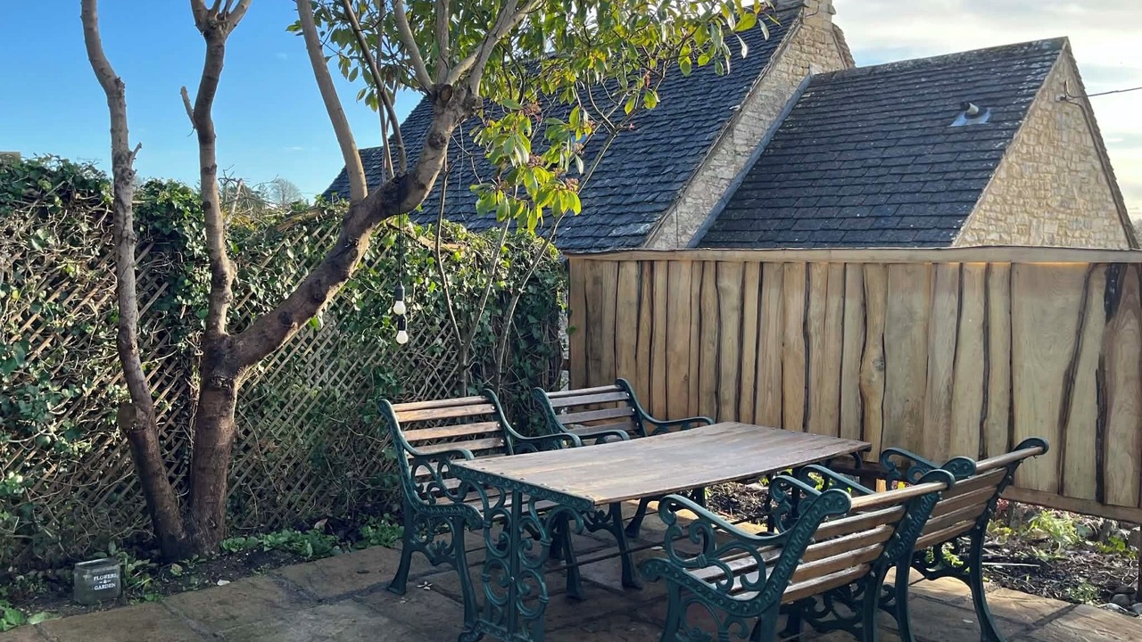 Photo of Outdoor in Box