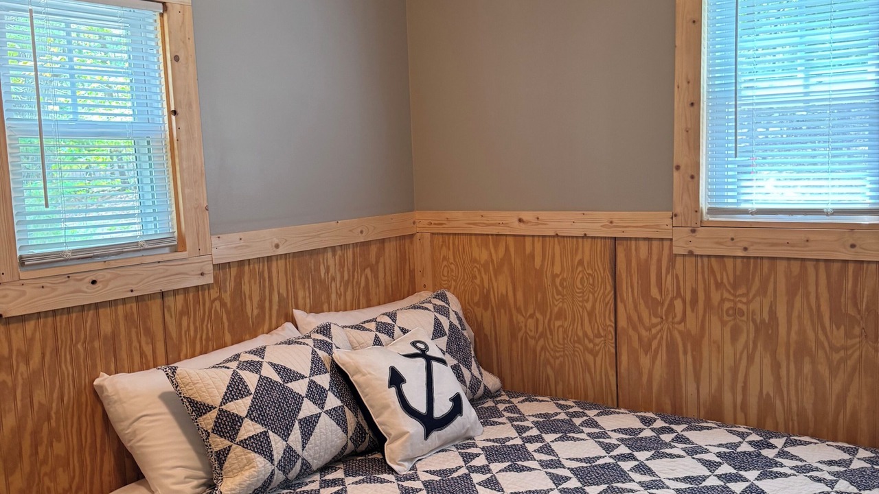 Photo of Bedroom in Higgins Lake