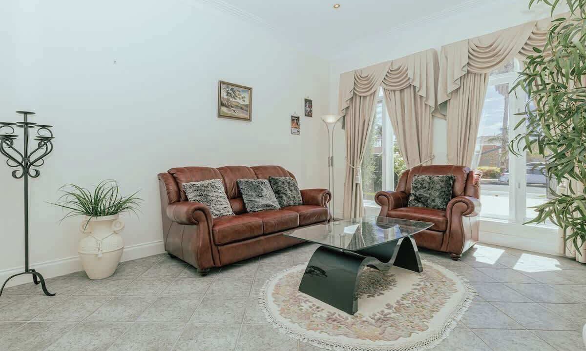 Photo of Livingroom in Patterson Lakes
