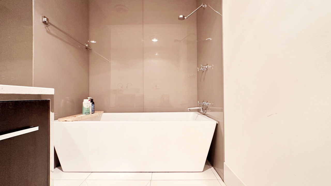 Photo of Bathroom in Patterson Lakes