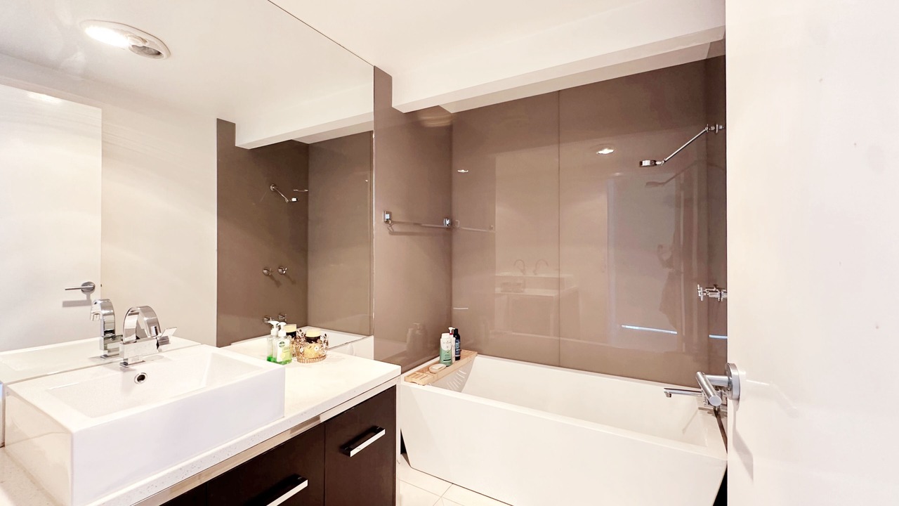 Photo of Bathroom in Patterson Lakes