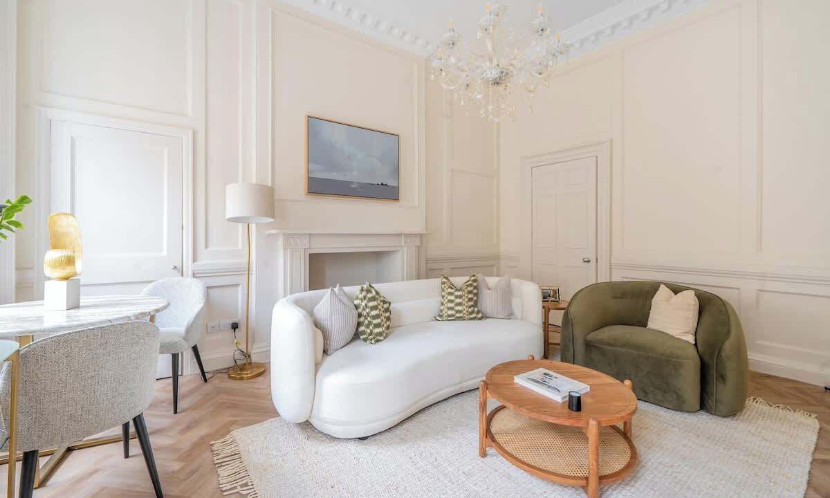 Photo of Livingroom in Bath
