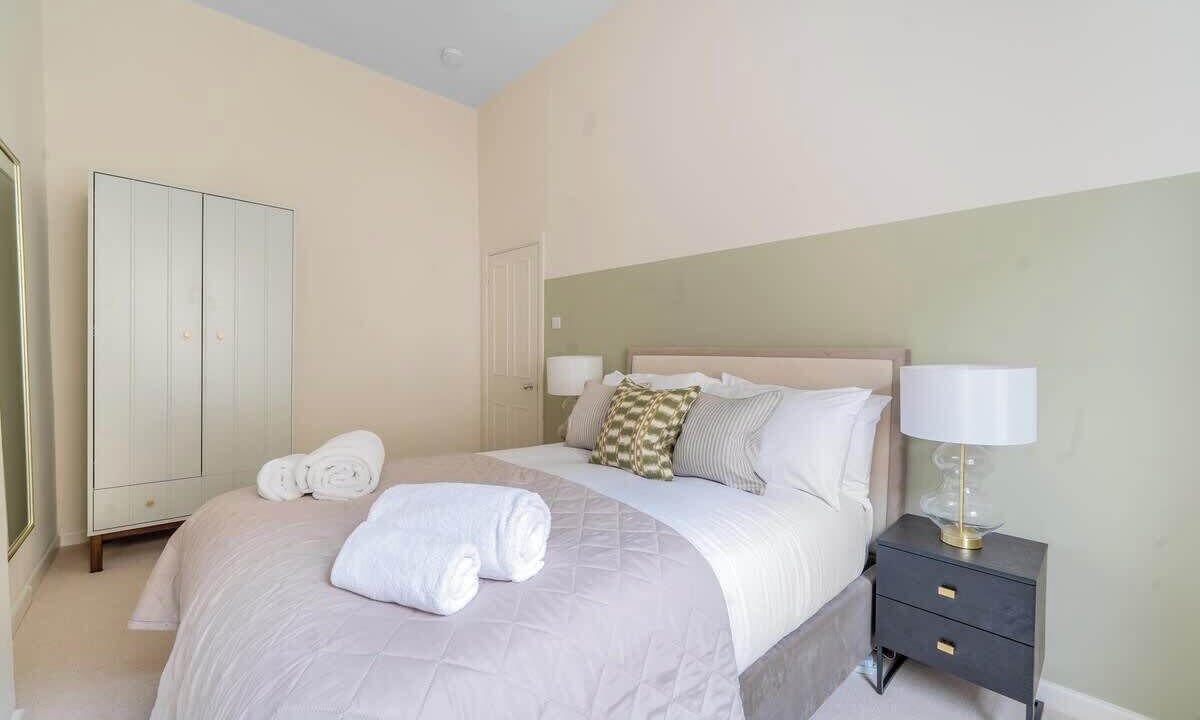 Photo of Bedroom in Bath