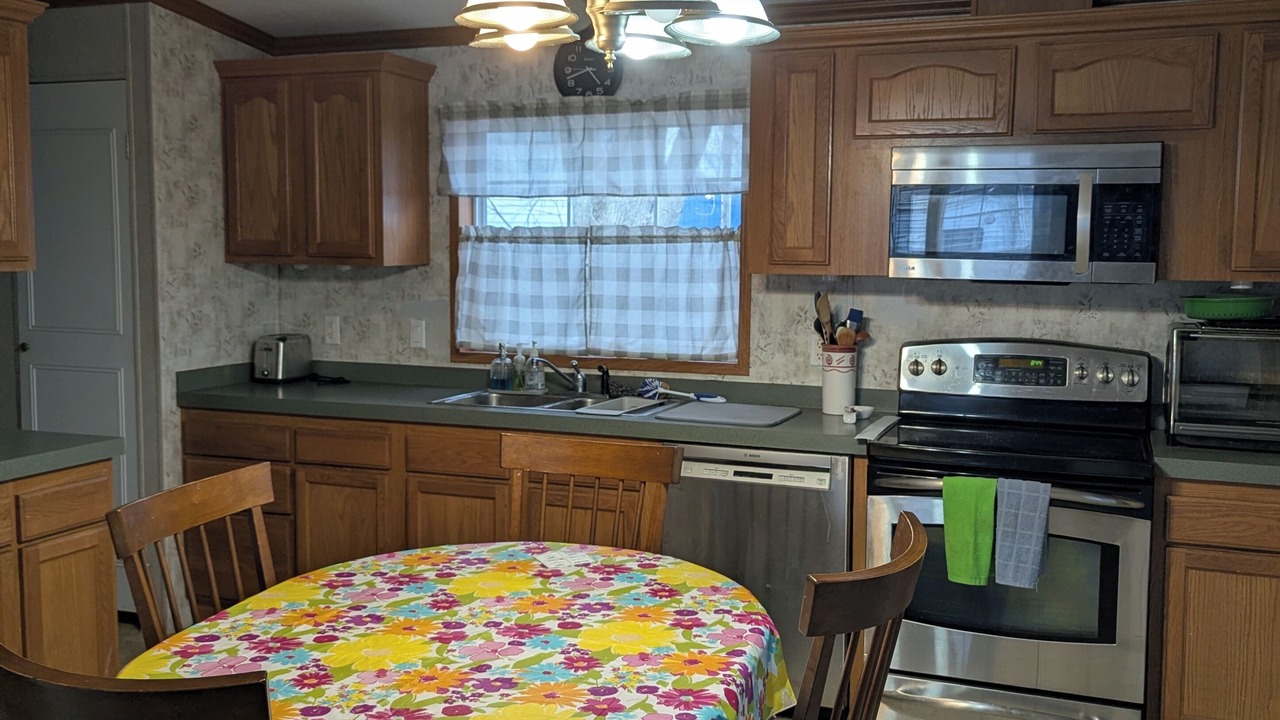 Photo of Kitchen in Oak Harbor