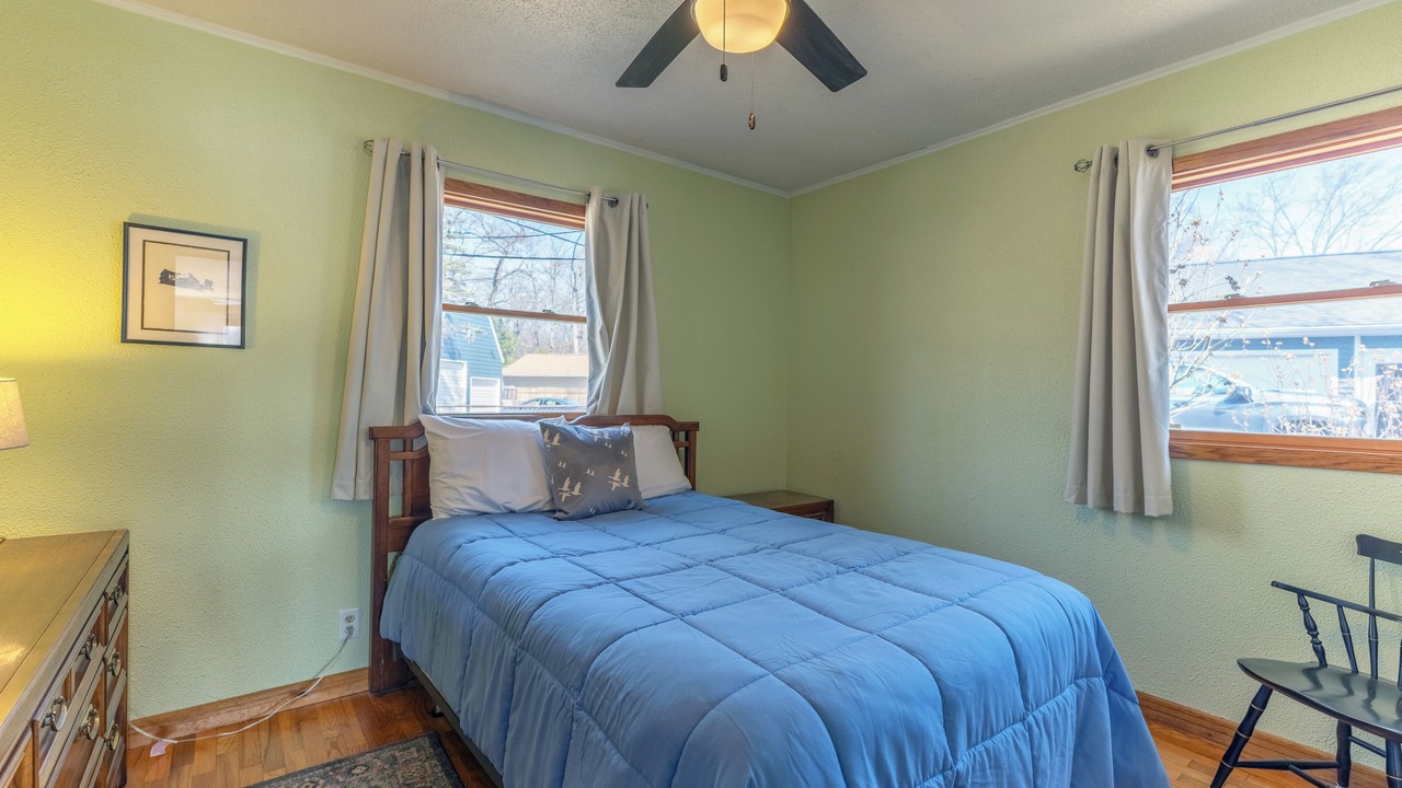 Photo of Bedroom in Paw Paw
