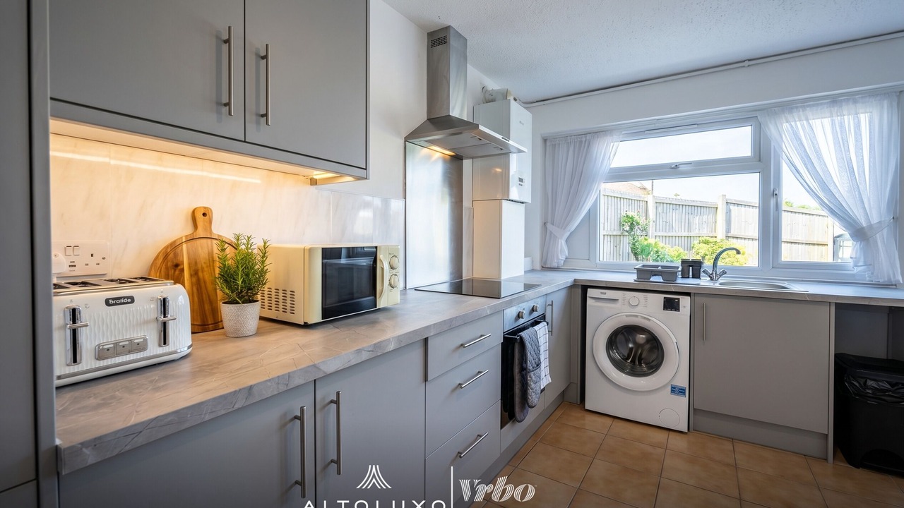Photo of Kitchen in Little Stoke