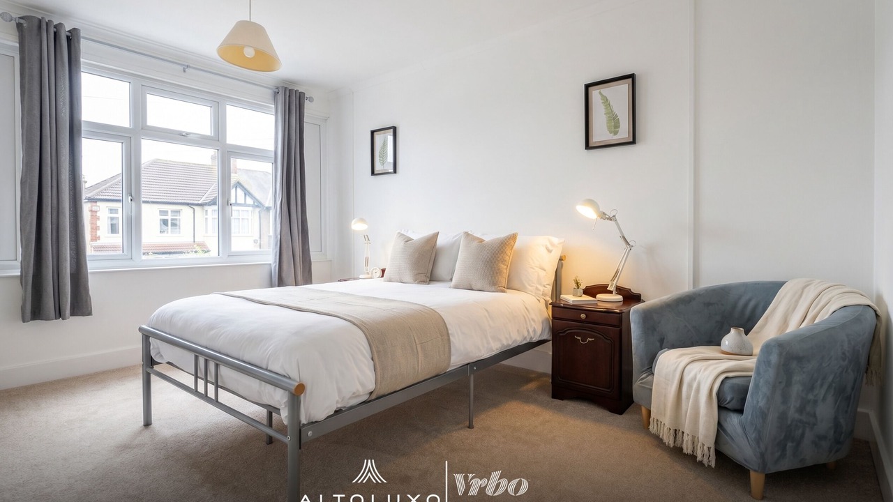 Photo of Bedroom in Little Stoke