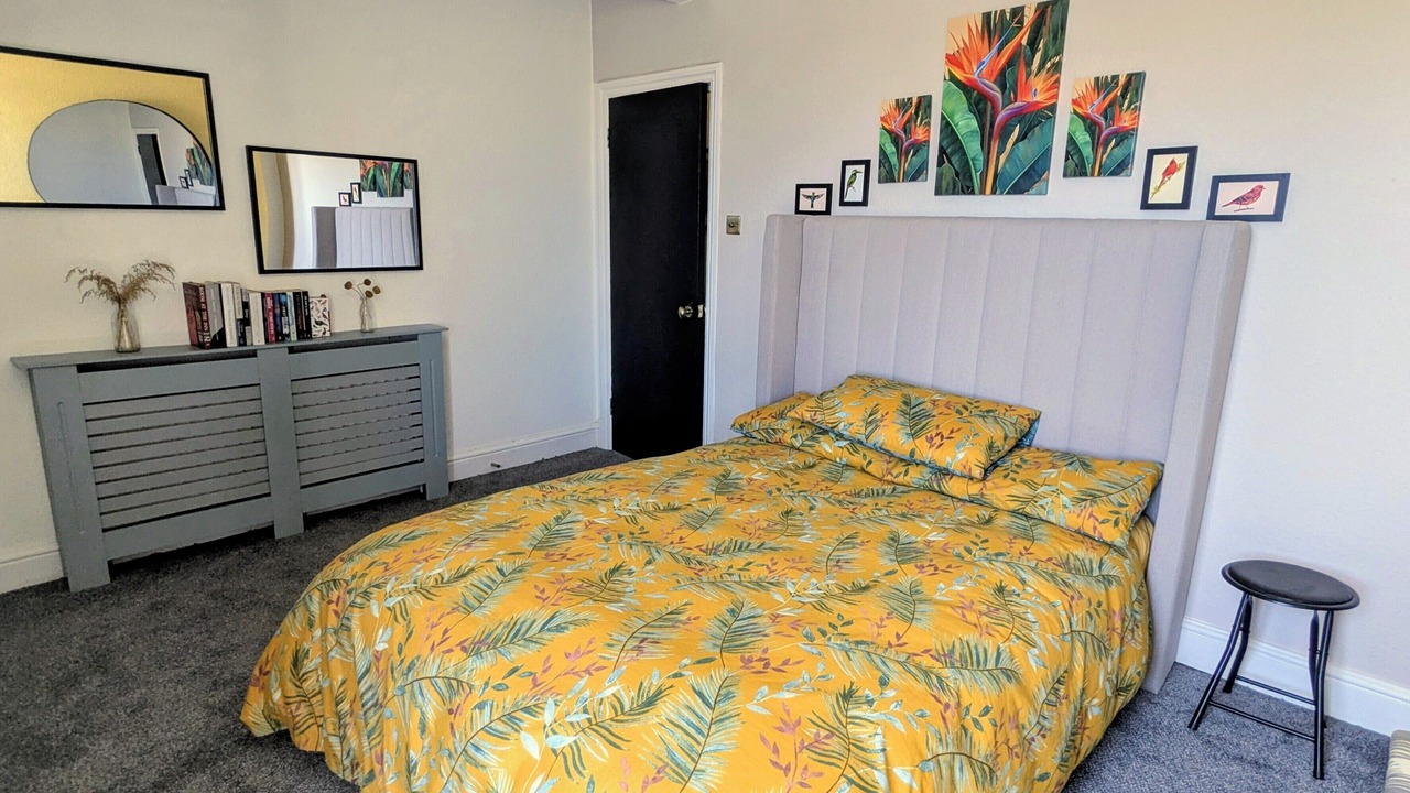 Photo of Bedroom in Cirencester