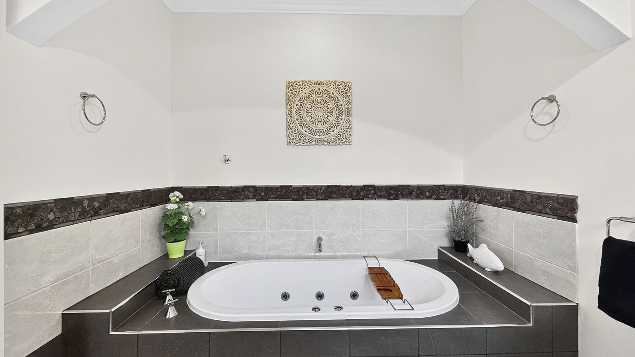 Photo of Bathroom in Inverloch