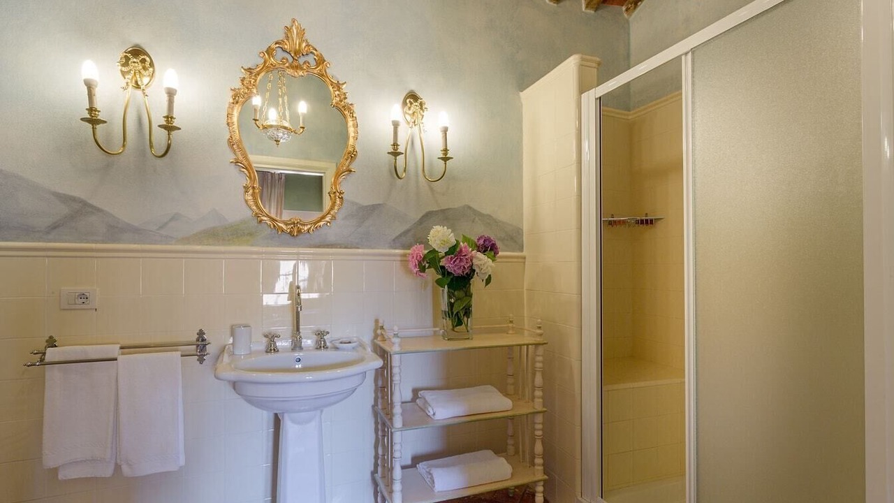 Photo of Bathroom in Guamo