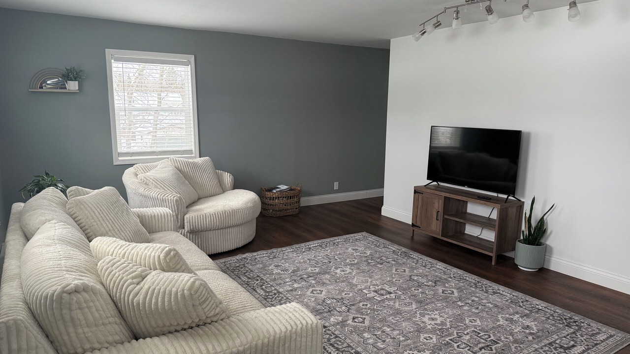 Photo of Livingroom in South Range