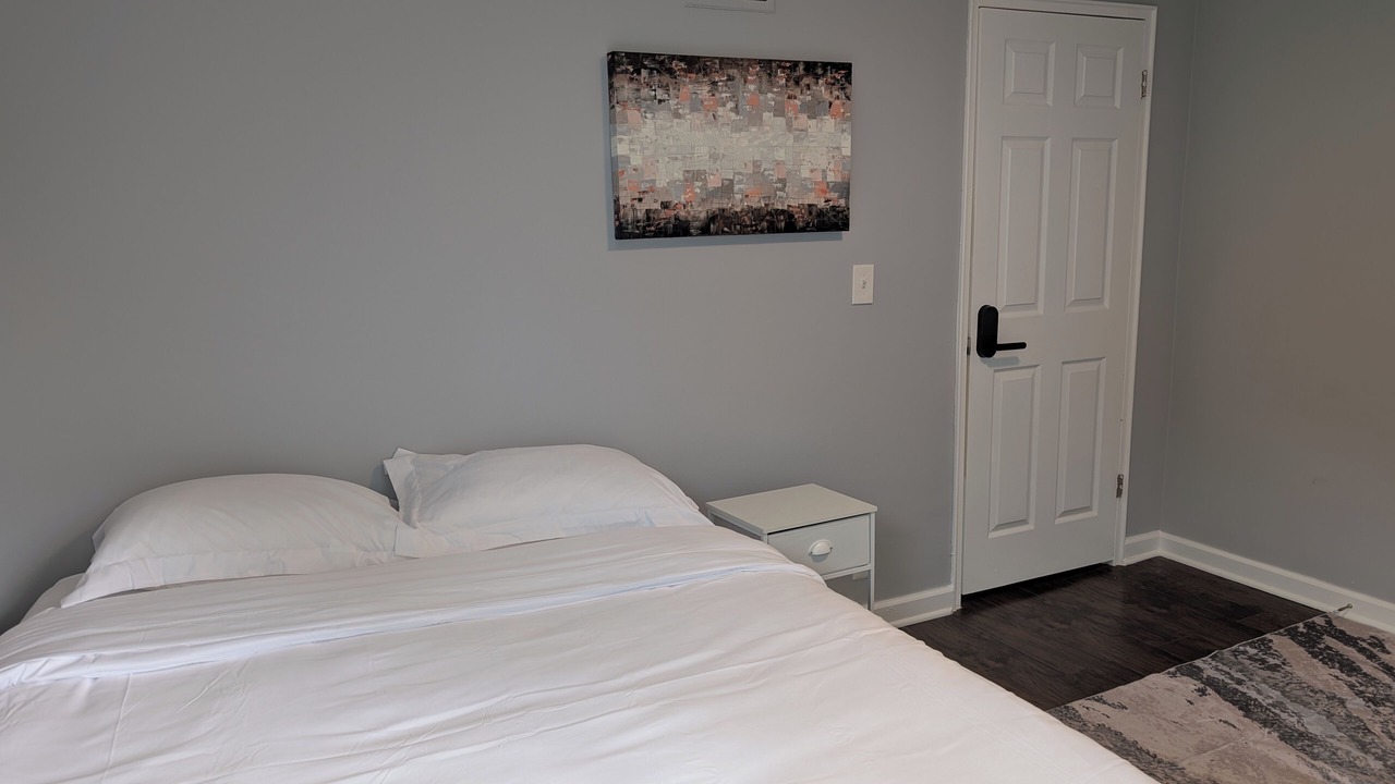 Photo of Bedroom in Romulus