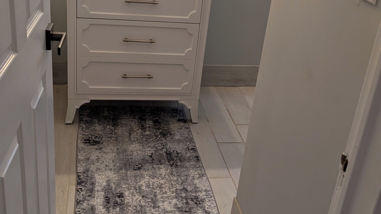 Photo of Bathroom in Romulus